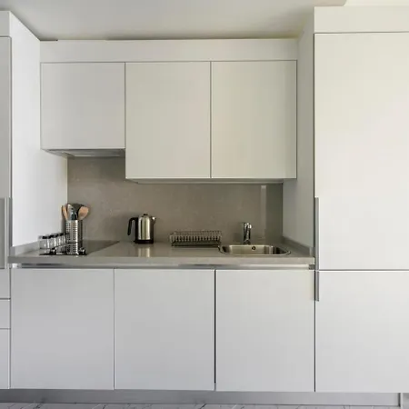 Gorgeous Bright W Parking Poolviews! #236 *