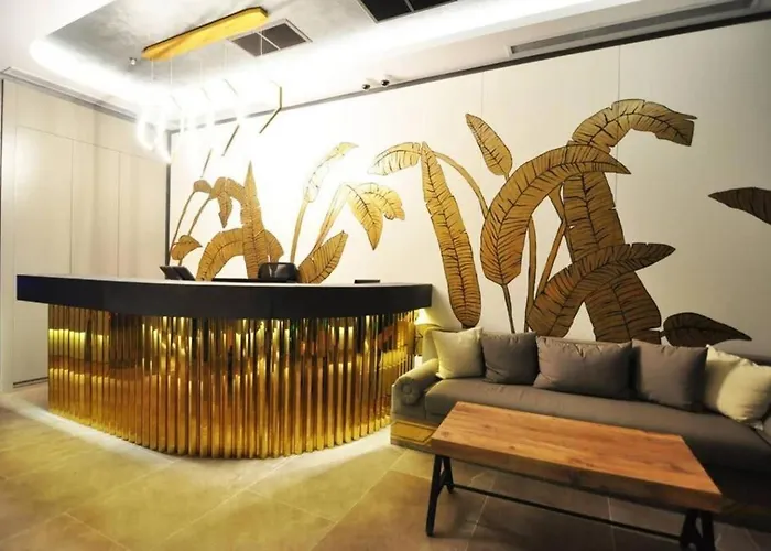 Gorgeous Bright W Parking Poolviews! #236 *