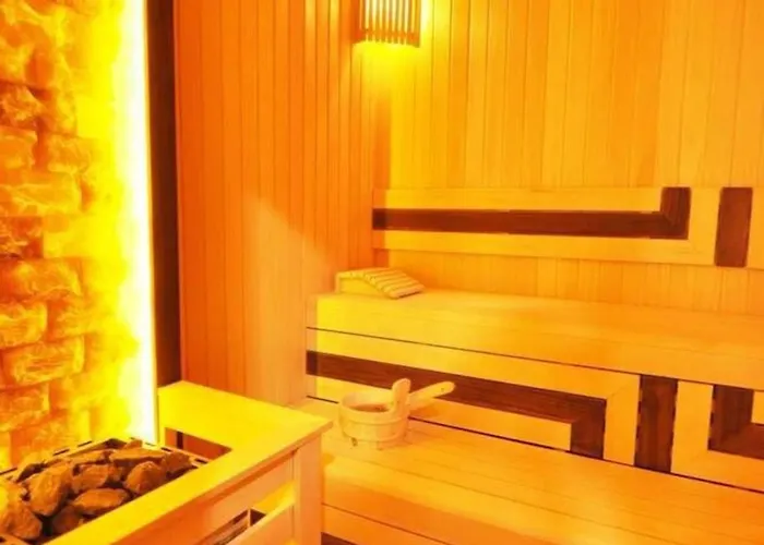 Gorgeous Bright W Parking Poolviews! #236 Lägenhet